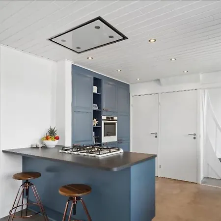 Helt Hus Med Meget Plads Og Have *